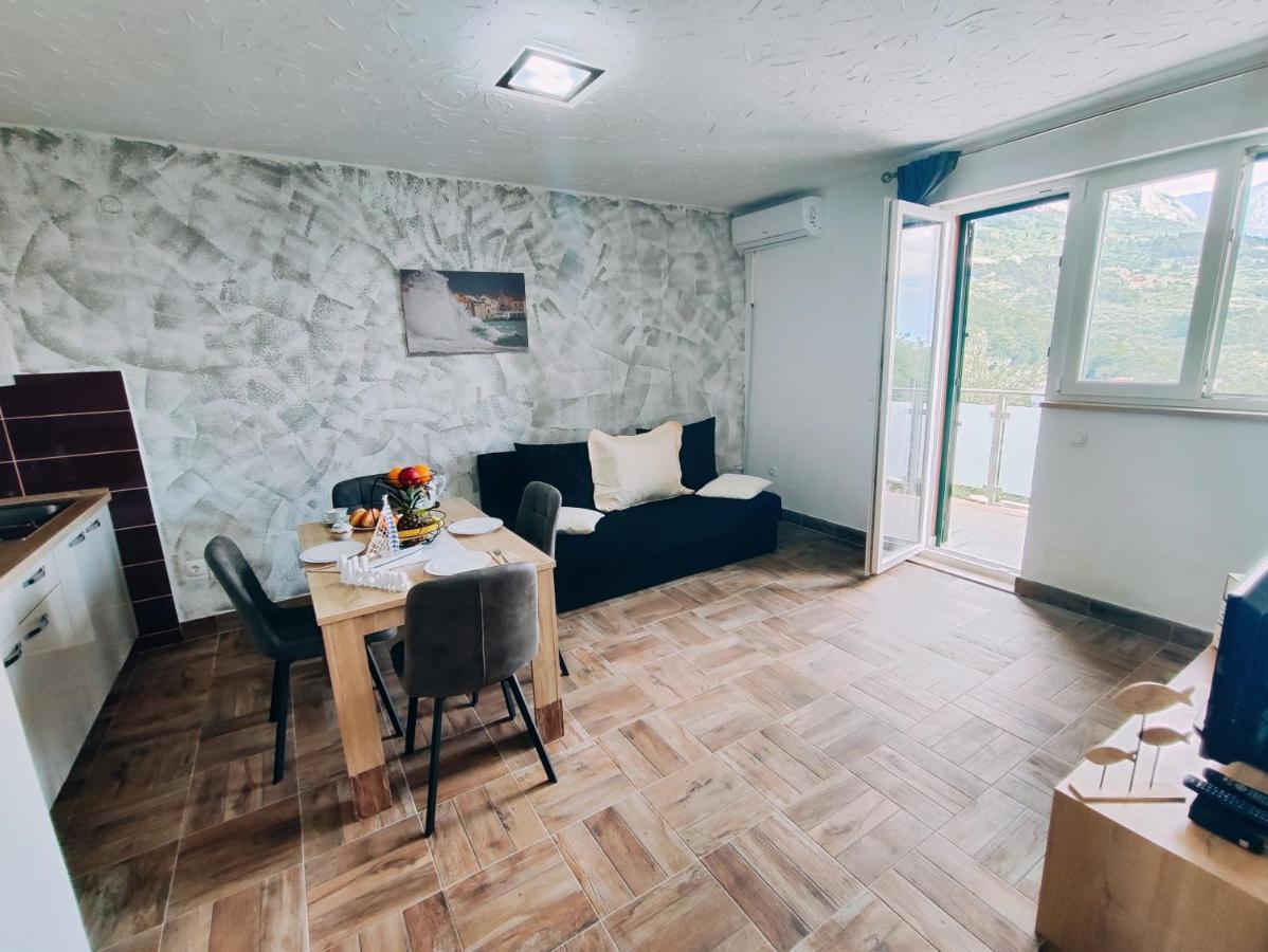 Apartmani Nada Mustapic Brela Exterior foto